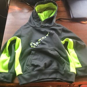 Nike pullover hoodie